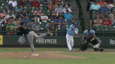 Noonan breaks up no-no