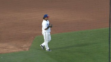 Astudillo pulls off hidden-ball trick for Red Wings