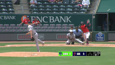 Deyvison De Los Santos's four-hit game
