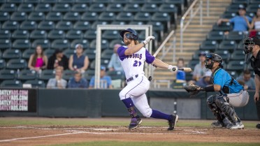 Duran, Houghton Lead Offensive Explosion in 16-2 Mussels Victory