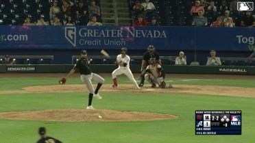 Raymond Burgos' behind-the-back snag
