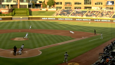 Austin Shenton's slick diving stop