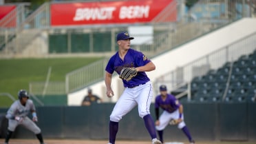 Klein’s Complete Game Seals Doubleheader Sweep, Extends Win Streak to Seven