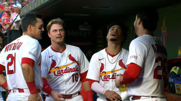 Los Cardenales pegan 4 jonrones