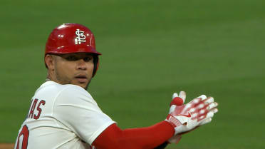 Willson Contreras pega 3 hits ante los Cachorros