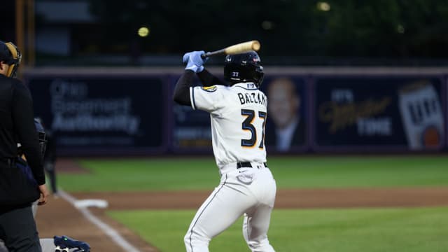 Travis Bazzana's three-hit night